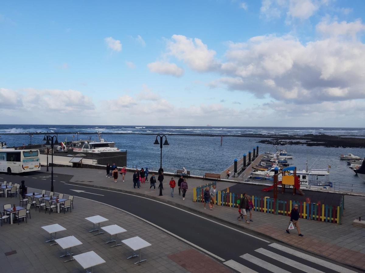 Orzola Frente Al Mar Leilighet Eksteriør bilde